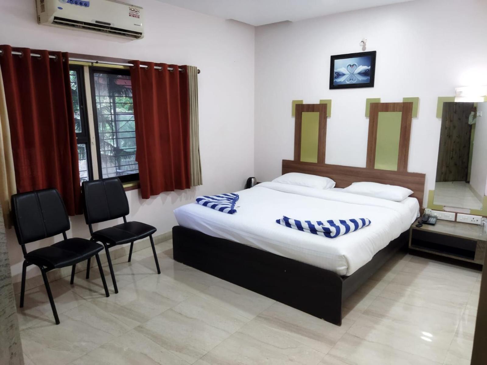 Hotel Laxmi Residency Lonavala Exterior foto