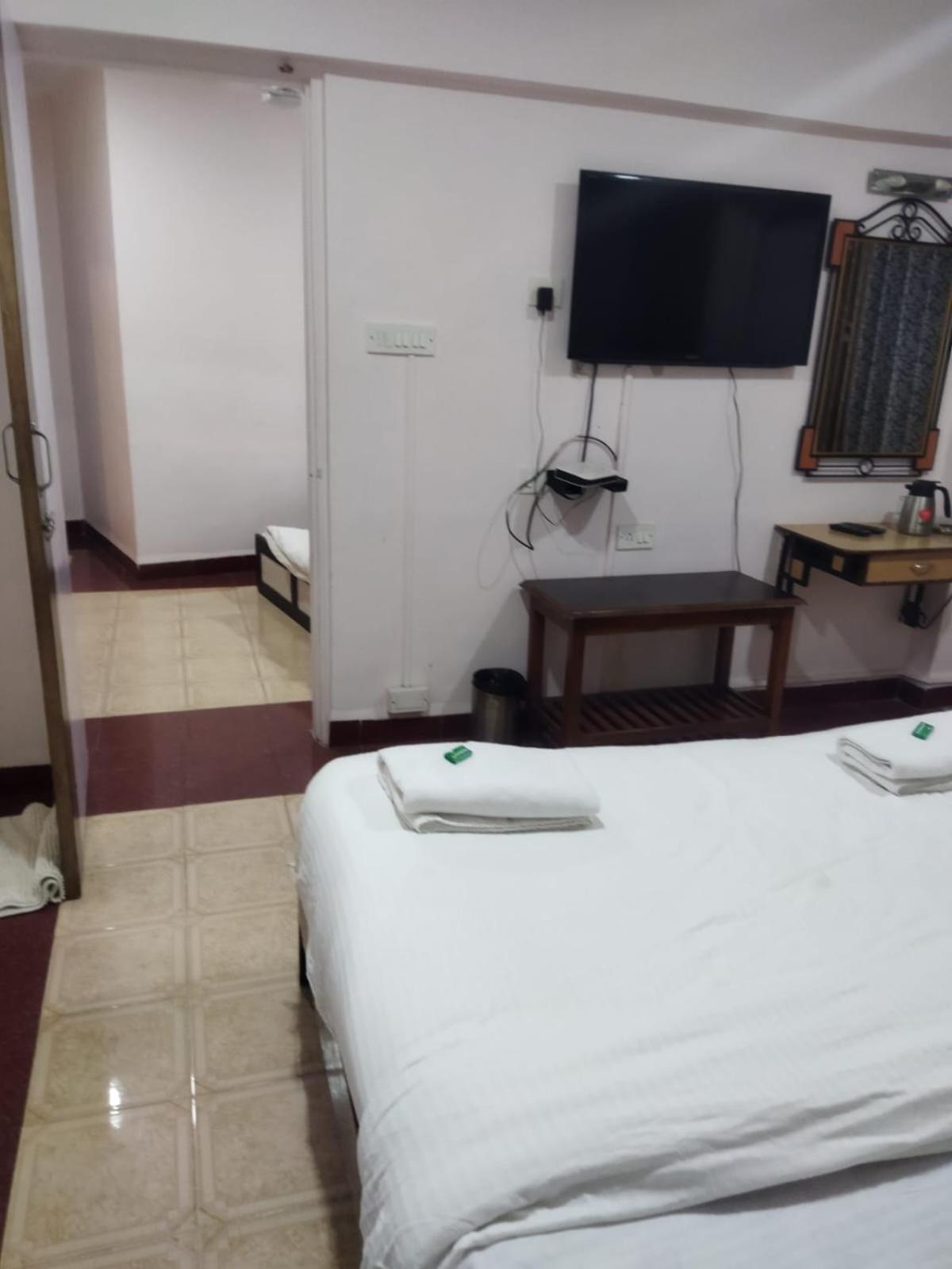 Hotel Laxmi Residency Lonavala Exterior foto