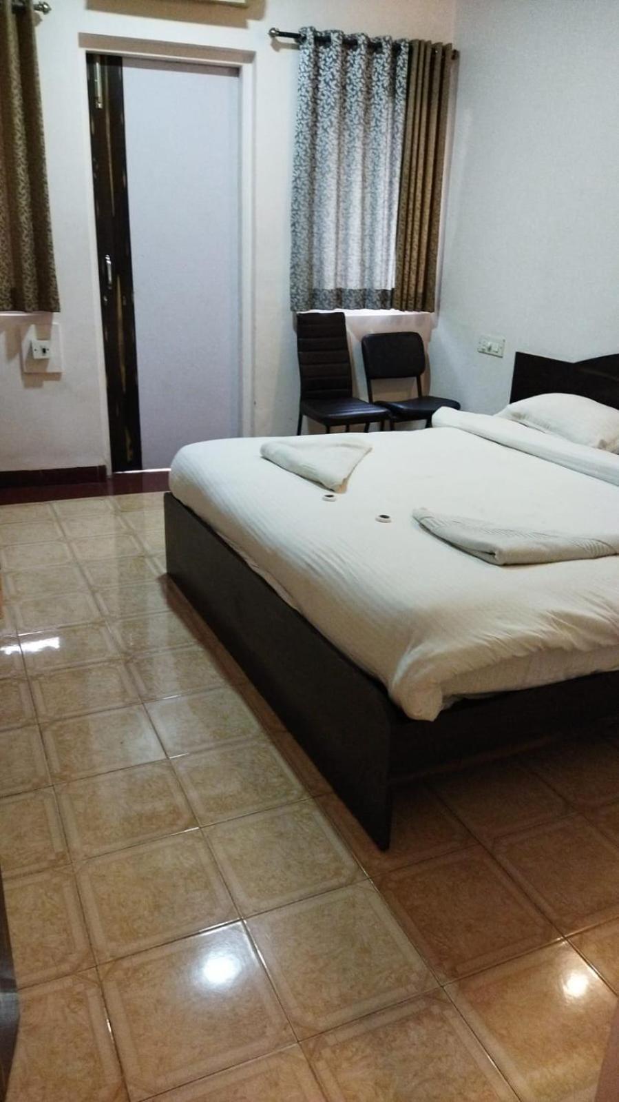 Hotel Laxmi Residency Lonavala Exterior foto