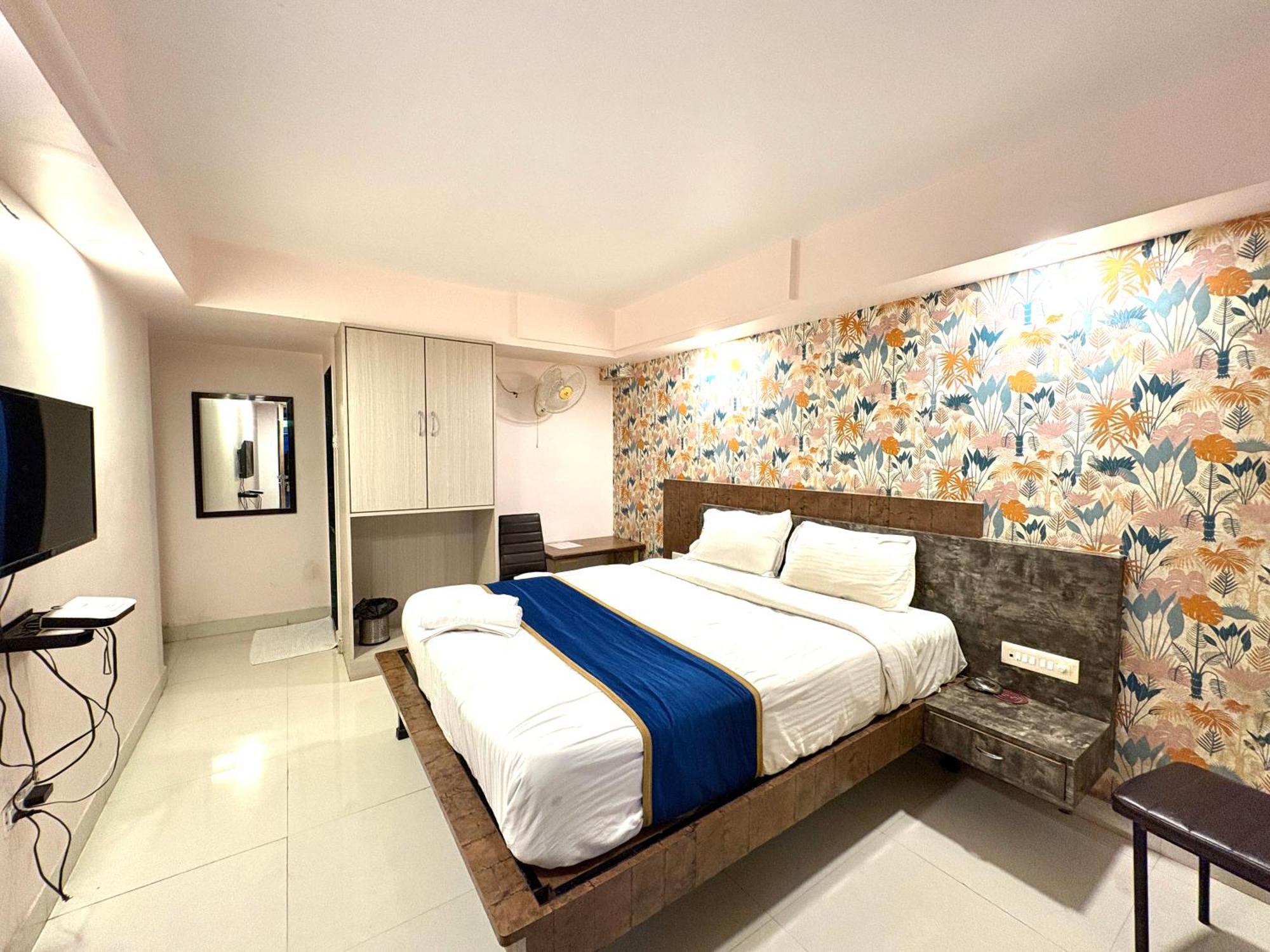Hotel Laxmi Residency Lonavala Exterior foto